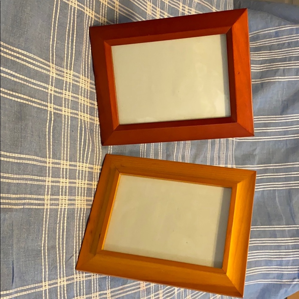 Two (2) picture frames 5”x 8”1 red, 1 oak